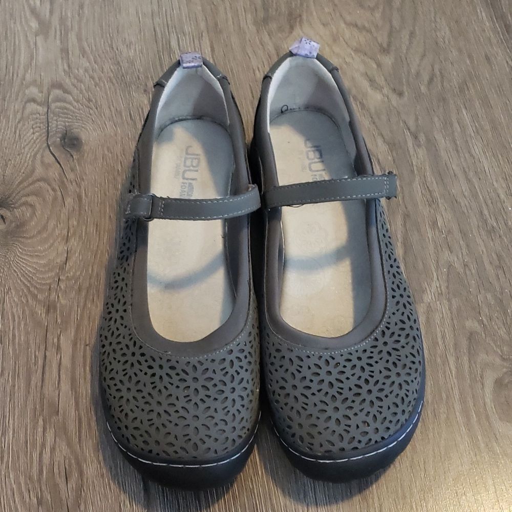 JBU Women's Gray Sandals